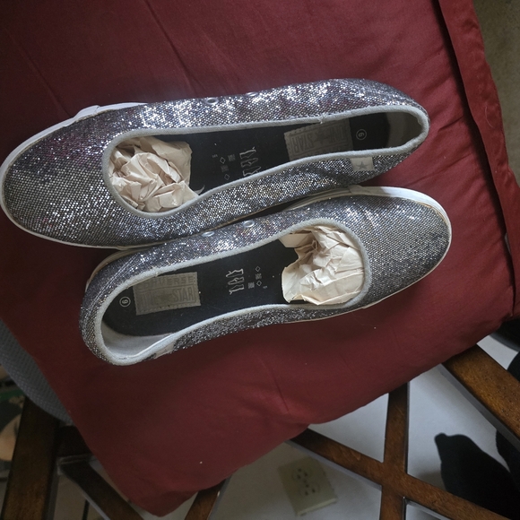 Womens Silver Glitter CONVERSE ALL STAR Round Toe Sneakers Sz 9 Pre-owned - Picture 8 of 9